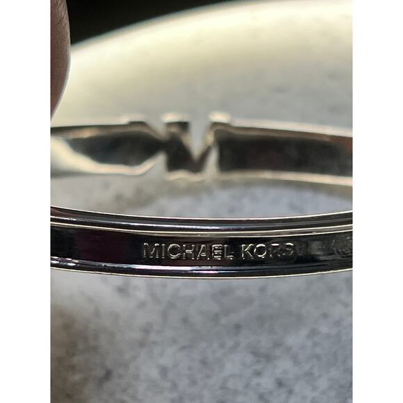 Michael Kors MK logo Silvertone pace rhinestone clamper bracelet - Picture 7 of 9